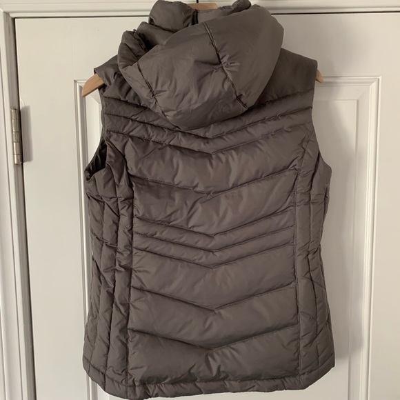 Michael Kors puffer vest - Picture 2 of 5